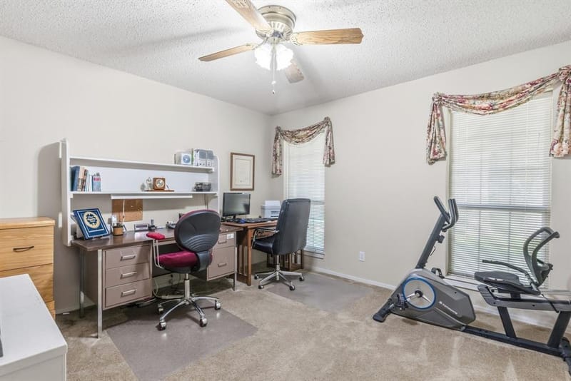 703 Private Road 3141, Greenville TX 75402 - Photo 20