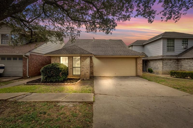 554 Briarcliff Drive, Garland TX 75043 - Photo 32