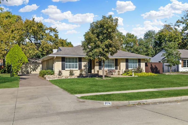 824 Westwood Drive, Richardson TX 75080 - Photo 2
