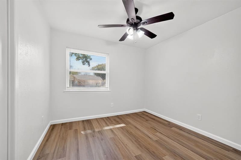 2127 Versailles Drive, Carrollton TX 75007 - Photo 18