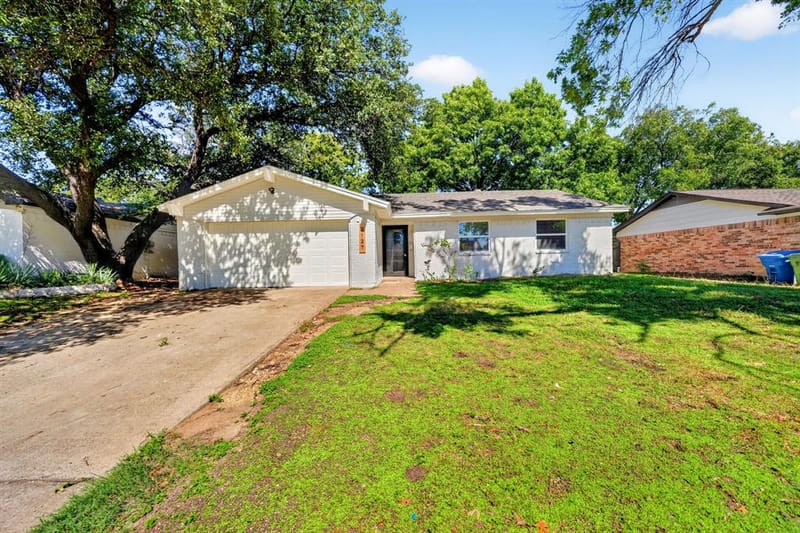 2127 Versailles Drive, Carrollton TX 75007 - Photo 31