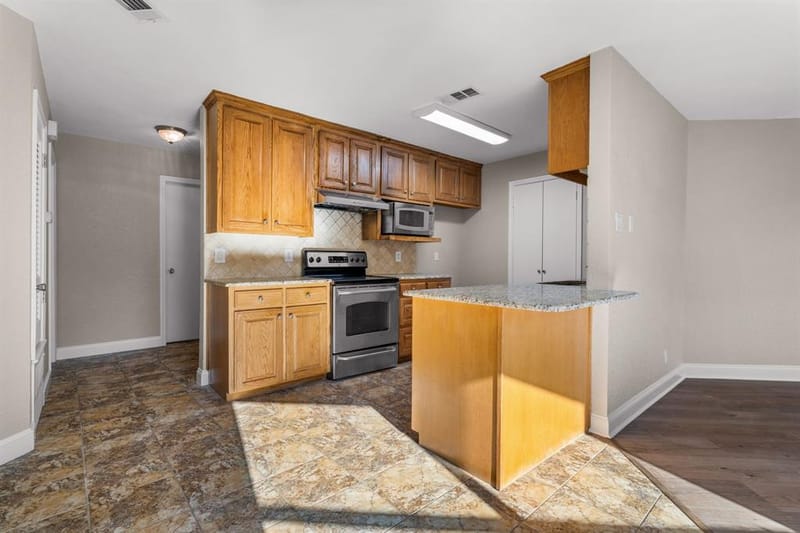 1315 Chapel Downs Road, Waco TX 76712 - Photo 9