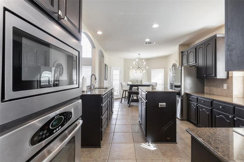 10206 Broadmoor Lane, Rowlett TX 75089 - Photo 9