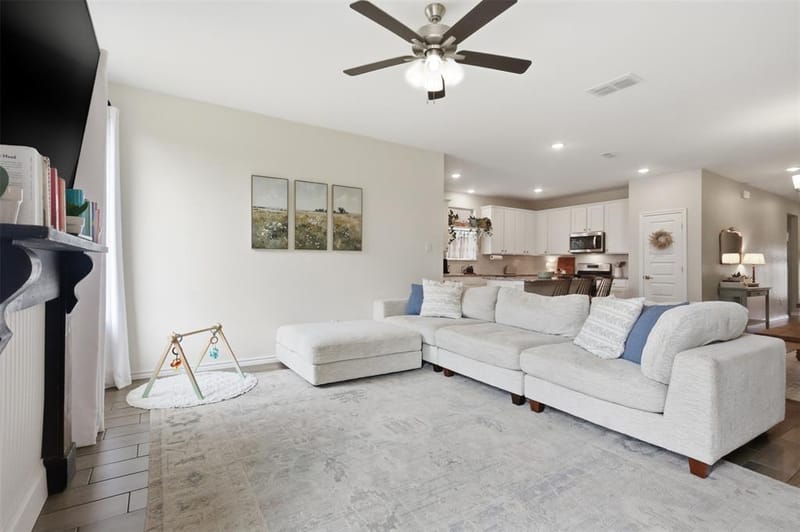 8209 Tomcat Trail, Godley TX 76044 - Photo 22