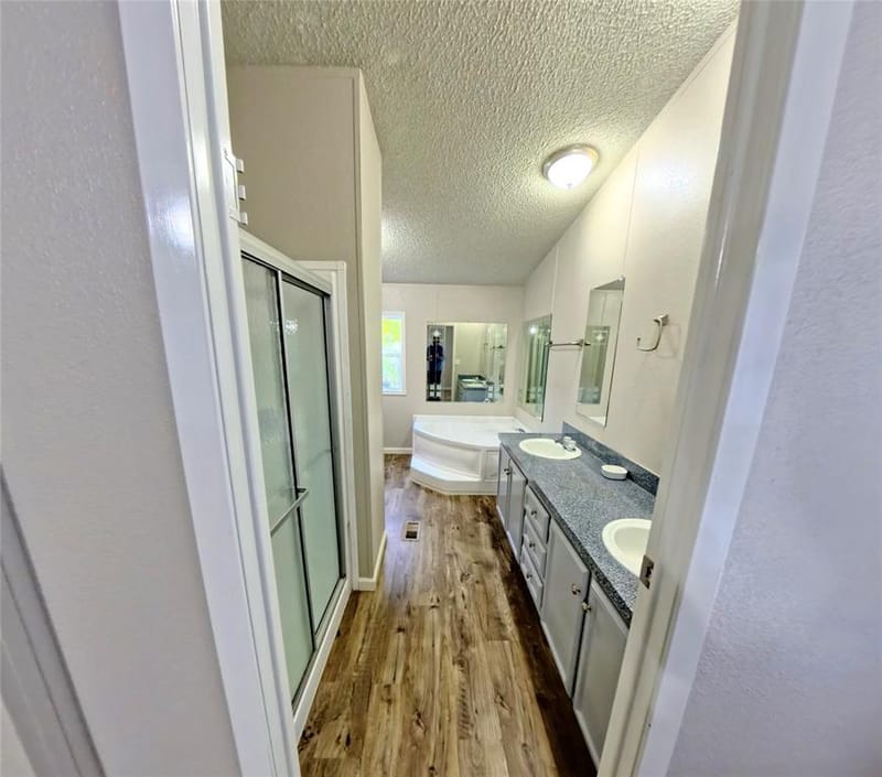 1315 Phoenix Court, Granbury TX 76048 - Photo 7