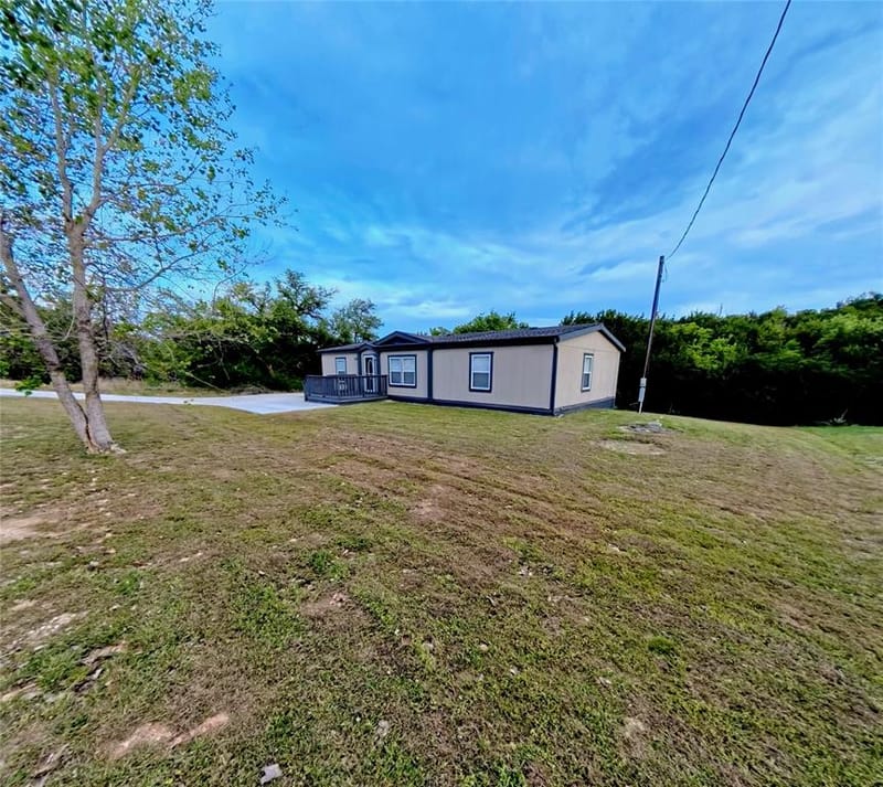 1315 Phoenix Court, Granbury TX 76048 - Photo 14