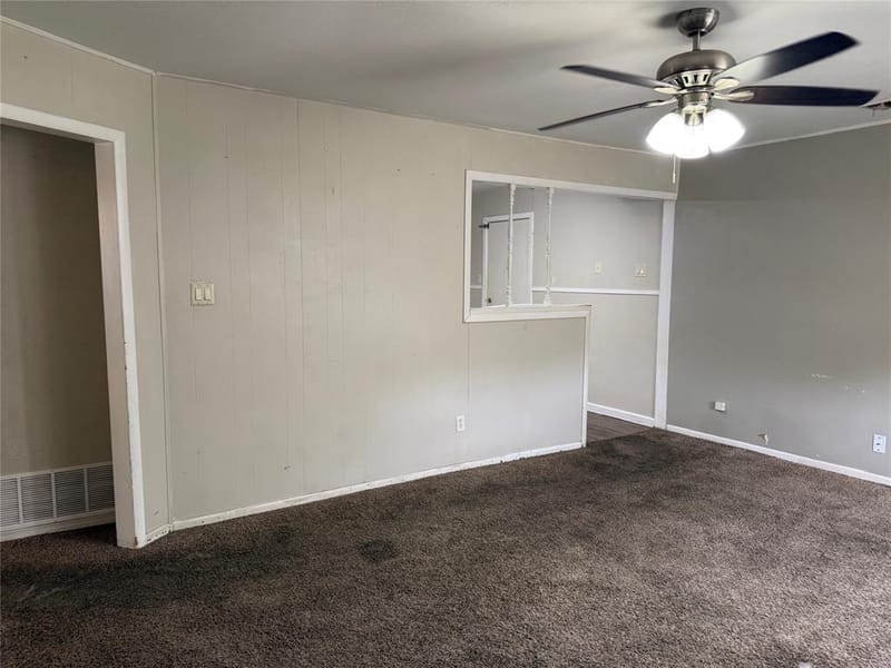 1311 W Water Street, Weatherford TX 76086 - Photo 2