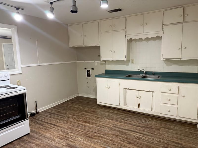 1311 W Water Street, Weatherford TX 76086 - Photo 5