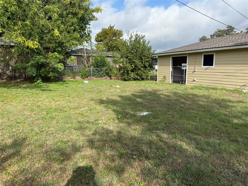 1311 W Water Street, Weatherford TX 76086 - Photo 14
