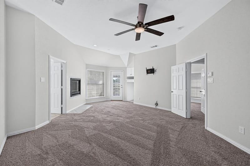 512 Renfro Court, Irving TX 75063 - Photo 12