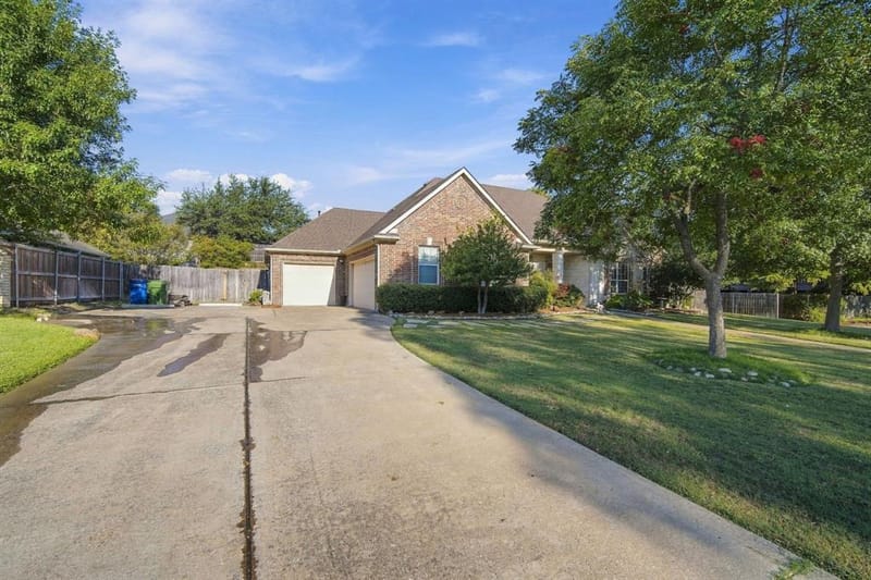 1909 Nancy Jane Circle, Garland TX 75043 - Photo 32