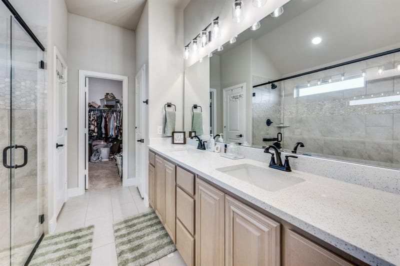1029 River Oaks Drive, Godley TX 76044 - Photo 12