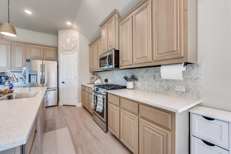 1029 River Oaks Drive, Godley TX 76044 - Photo 9