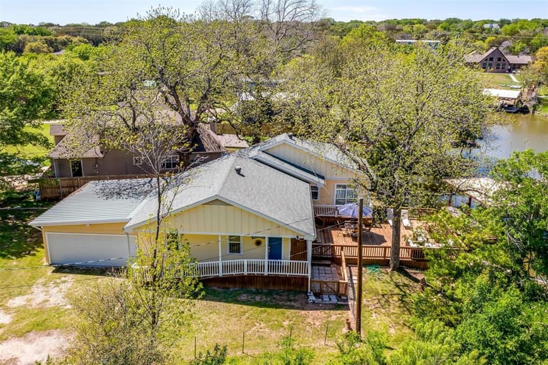 408 Virgo Court, Granbury TX 76049 - Photo 4