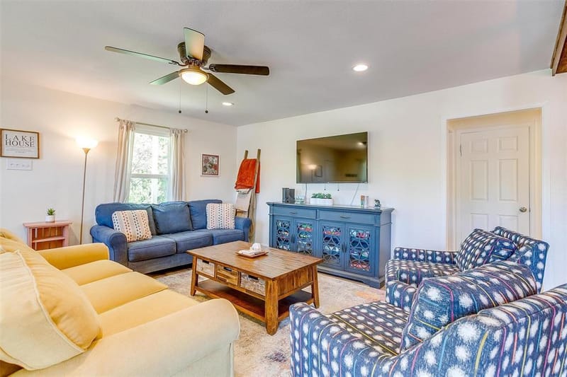 408 Virgo Court, Granbury TX 76049 - Photo 8