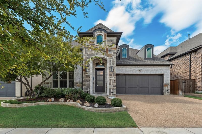 4509 Saint Samons Street, Carrollton TX 75010 - Photo 2