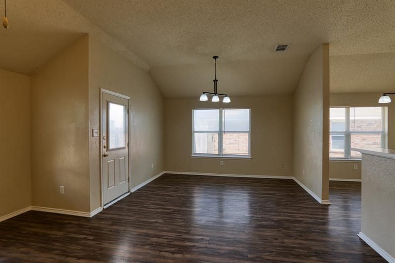 612 Pineview Lane, Fort Worth TX 76140 - Photo 9