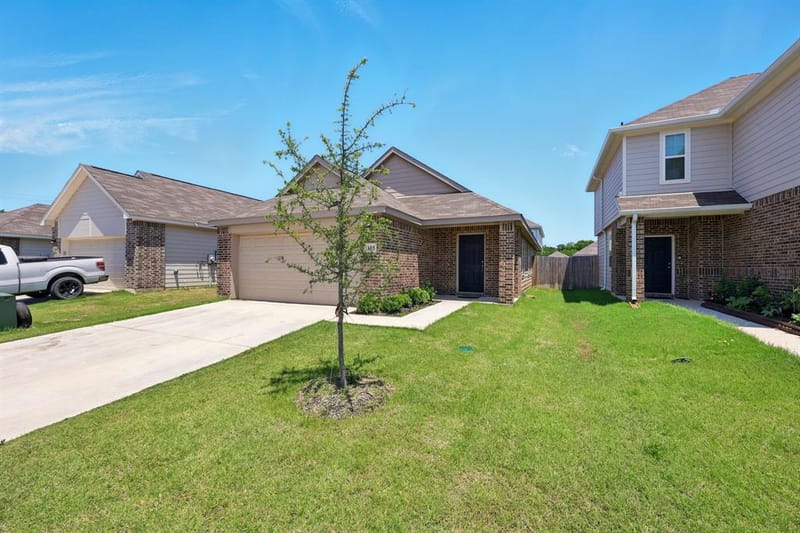 105 Musgrove Road, Everman TX 76140 - Photo 3