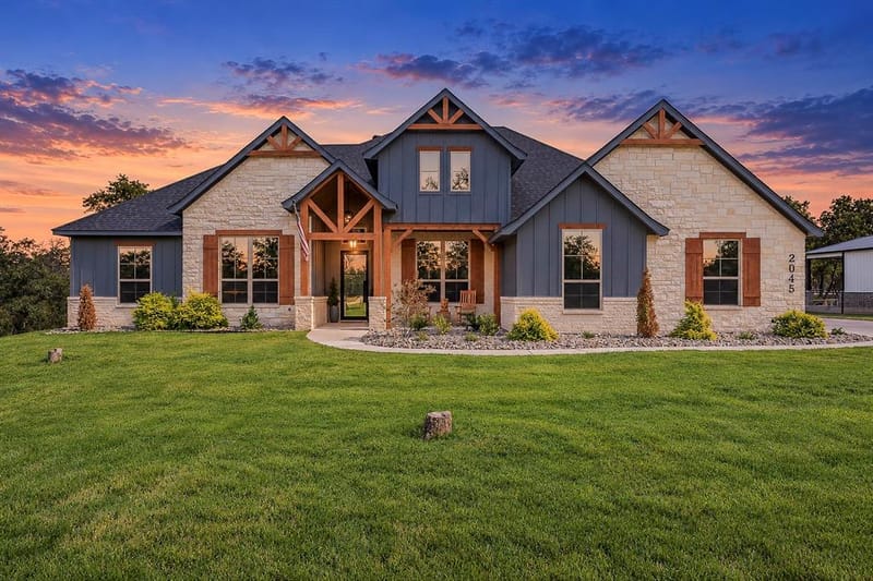 2045 Glenhollow Drive, Weatherford TX 76088