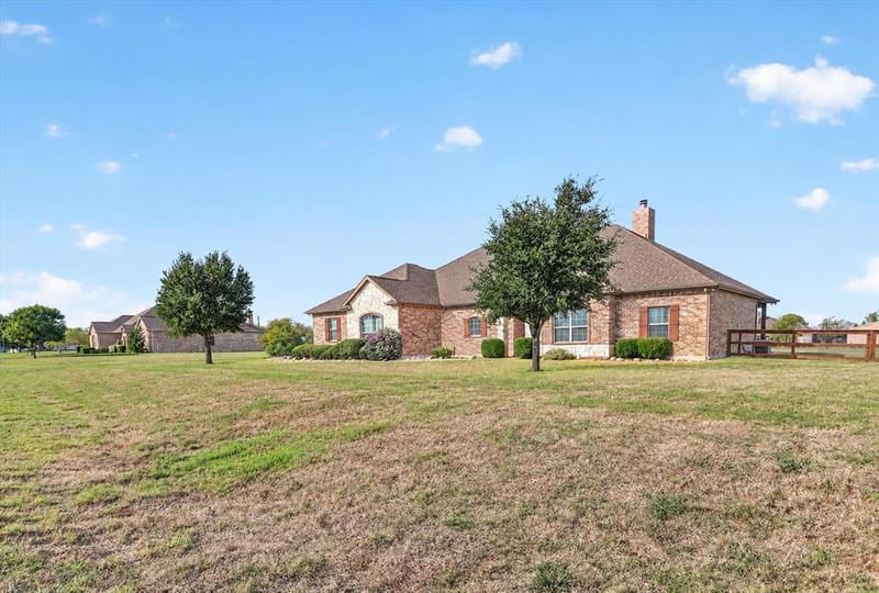 5640 Wilton Terrace, Dish TX 76247 - Photo 6