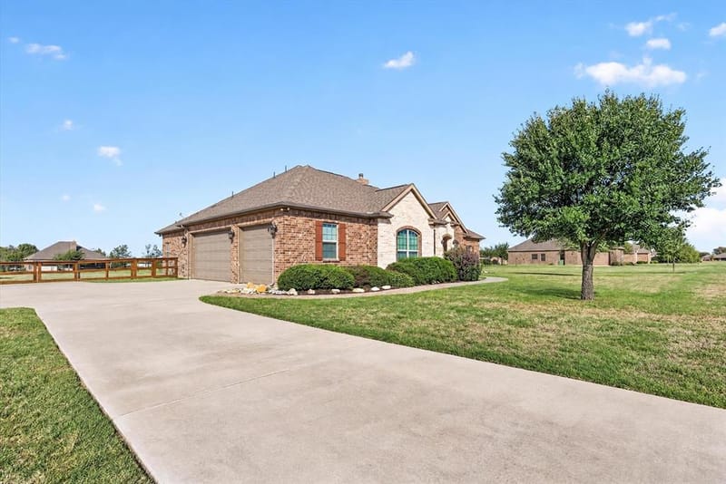 5640 Wilton Terrace, Dish TX 76247 - Photo 40