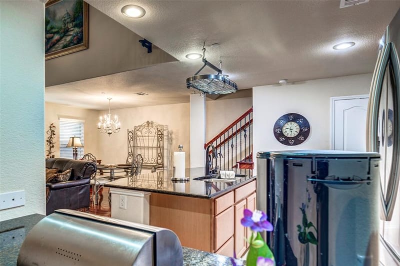 1040 Lucy Lane, Allen TX 75013 - Photo 9