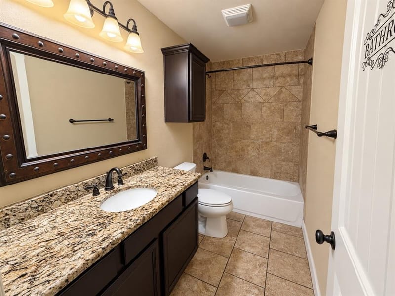 2811 S Lillis Lane, Denison TX 75020 - Photo 9