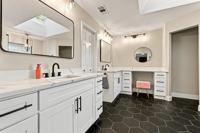 10011 Woodlake Drive, Dallas TX 75243 - Photo 23