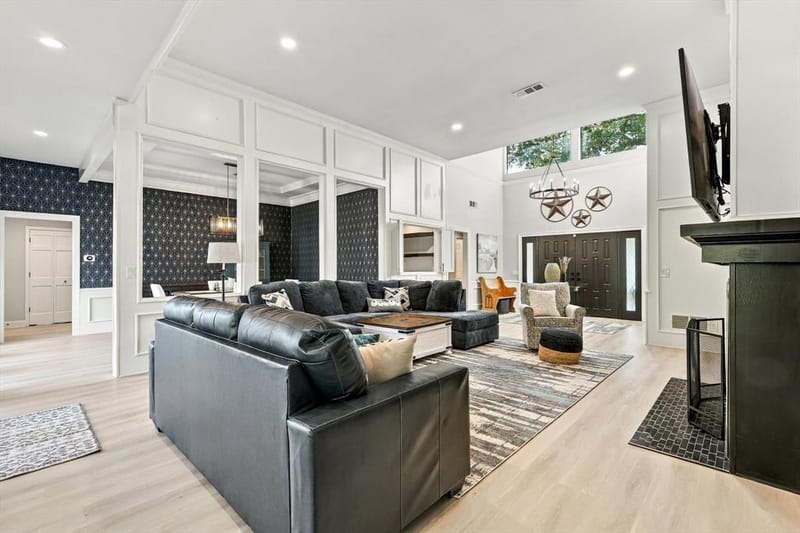 10011 Woodlake Drive, Dallas TX 75243 - Photo 6
