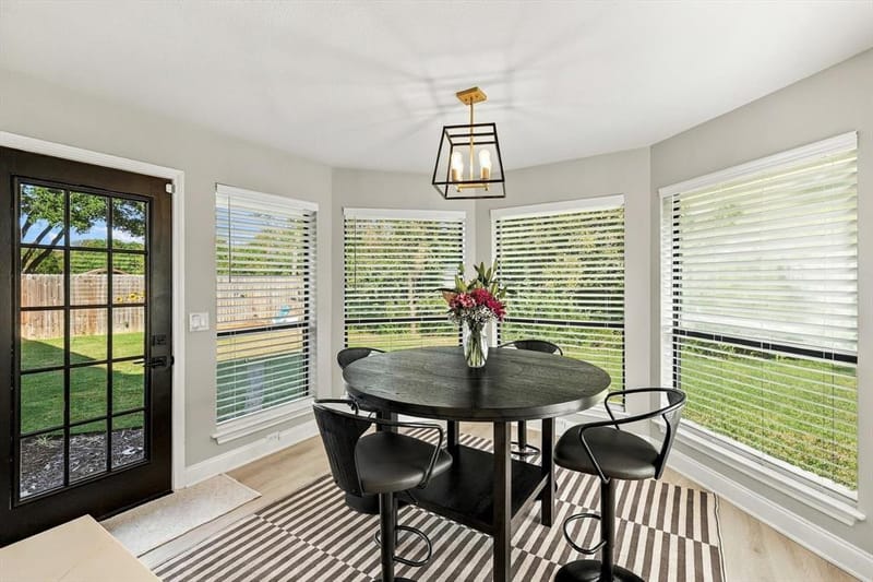 10011 Woodlake Drive, Dallas TX 75243 - Photo 16