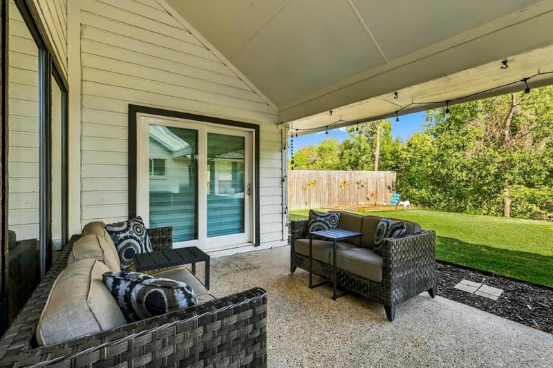 10011 Woodlake Drive, Dallas TX 75243 - Photo 36