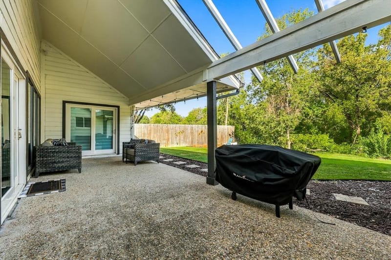 10011 Woodlake Drive, Dallas TX 75243 - Photo 37