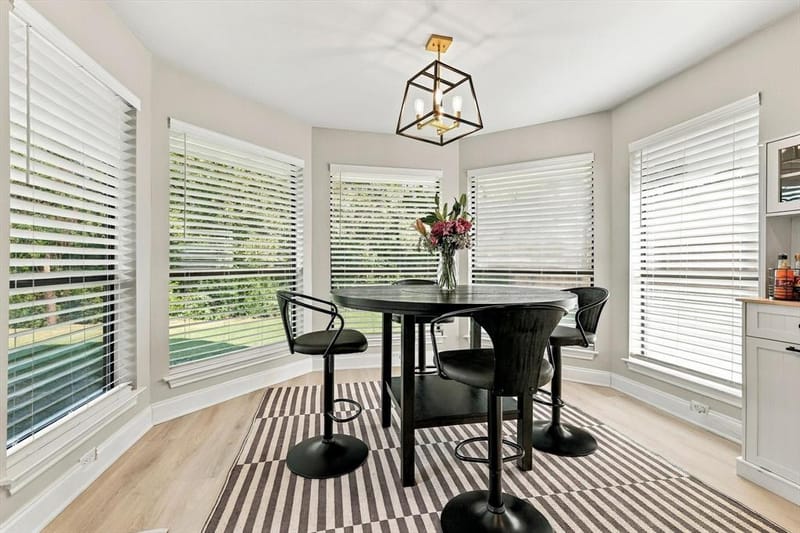 10011 Woodlake Drive, Dallas TX 75243 - Photo 15