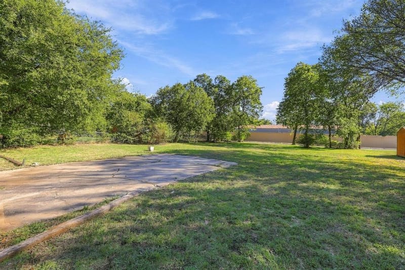 512 E Main Street, Whitesboro TX 76273 - Photo 34