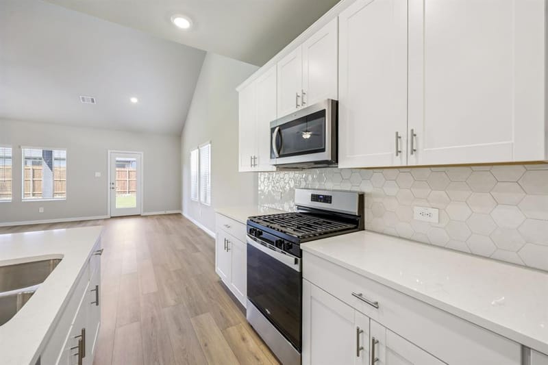 412 Watertown Drive, Princeton TX 75071 - Photo 4
