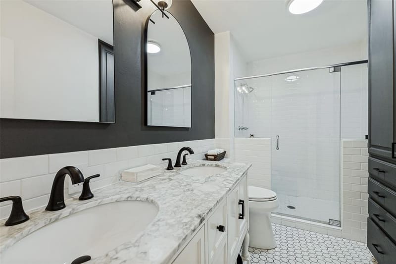 8723 Glencrest Lane, Dallas TX 75209 - Photo 18