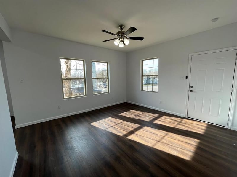 2900 Avenue J, Fort Worth TX 76105 - Photo 3