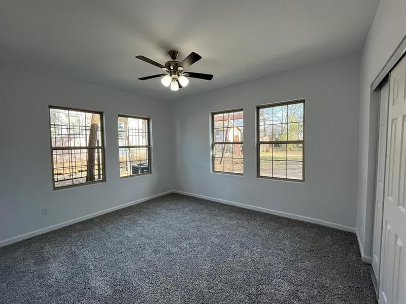 2900 Avenue J, Fort Worth TX 76105 - Photo 4