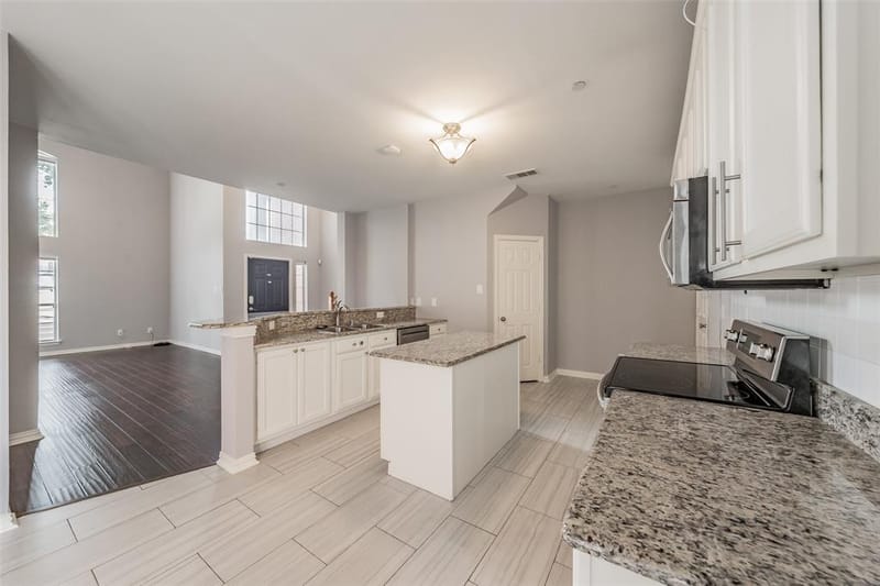 1785 Massey Drive, Lewisville TX 75067 - Photo 7