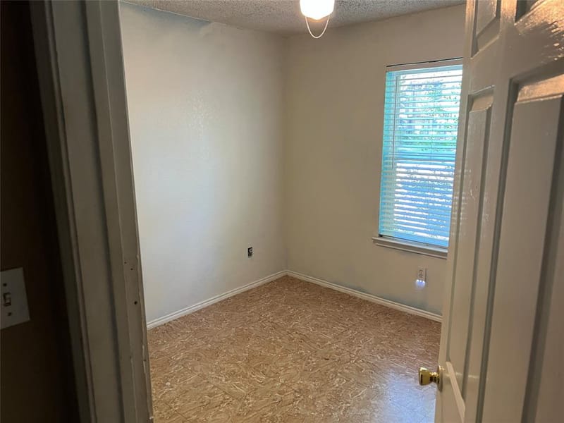 6118 Farmingdale Drive, Arlington TX 76001 - Photo 23