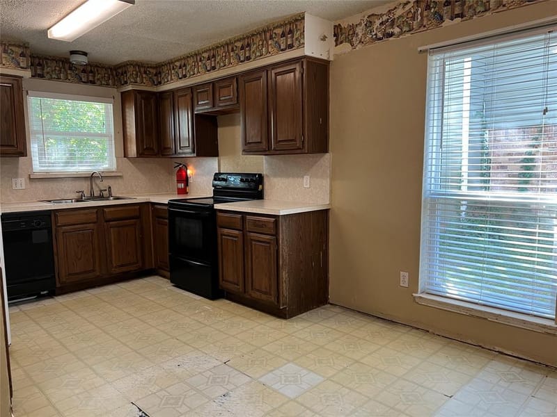 6118 Farmingdale Drive, Arlington TX 76001 - Photo 27
