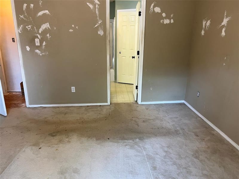 6118 Farmingdale Drive, Arlington TX 76001 - Photo 17