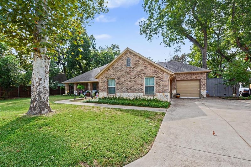 116 E 8th Street, Irving TX 75060 - Photo 7