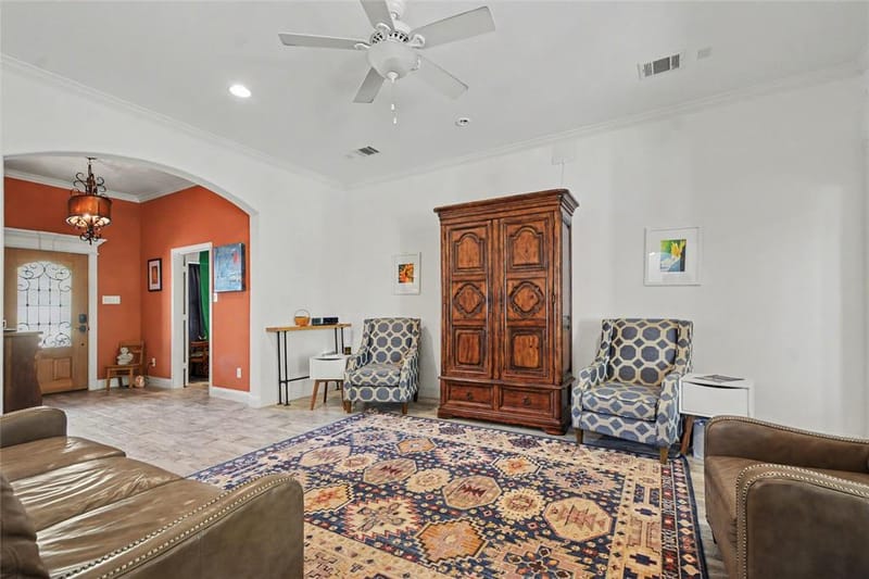 116 E 8th Street, Irving TX 75060 - Photo 10