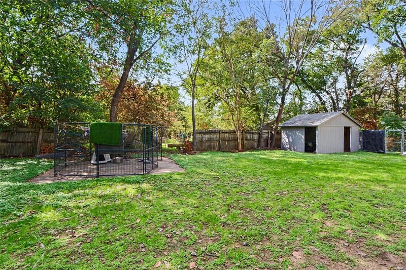 116 E 8th Street, Irving TX 75060 - Photo 33