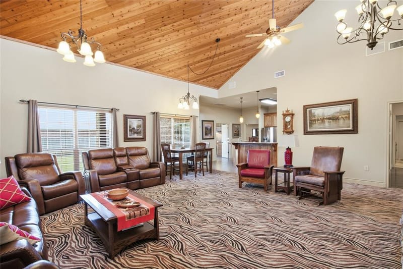 800 Cottonwood Court, Stephenville TX 76401 - Photo 8