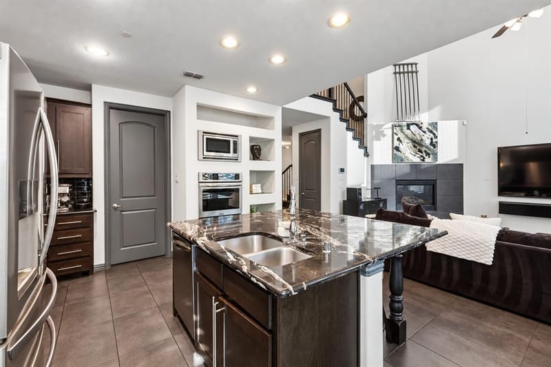 6112 Black Swan Circle, Garland TX 75044 - Photo 9