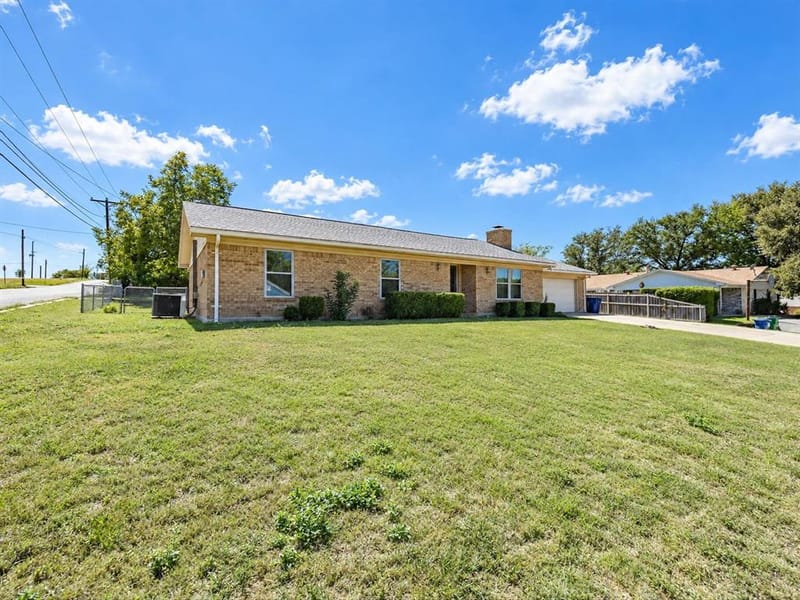 101 W Park Street, Decatur TX 76234 - Photo 31