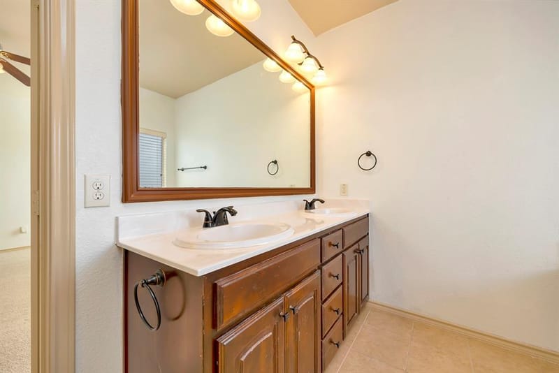 545 Wild Ivy Trail, Fort Worth TX 76052 - Photo 21