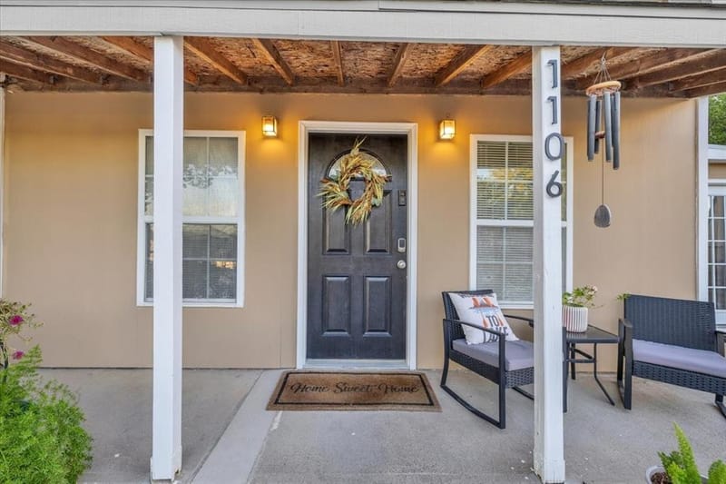 1106 Scenic Drive, Granbury TX 76048 - Photo 2